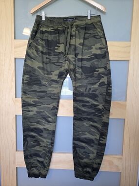 Camouflage Cargo Jogger Pants - Olive Camo